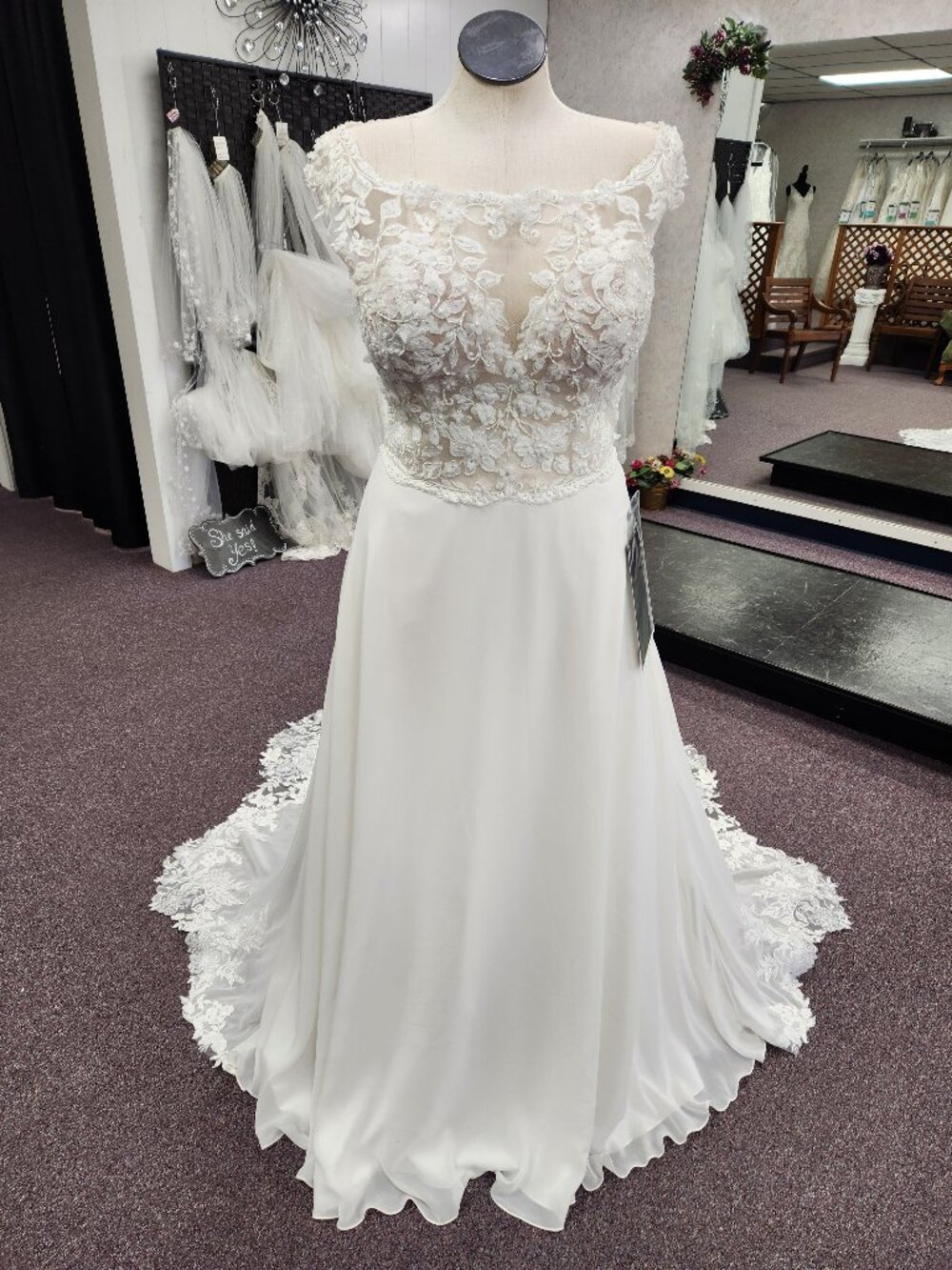 Private Label Bridal Gown Fabienne Ivory Size 16 Chiffon/Lace